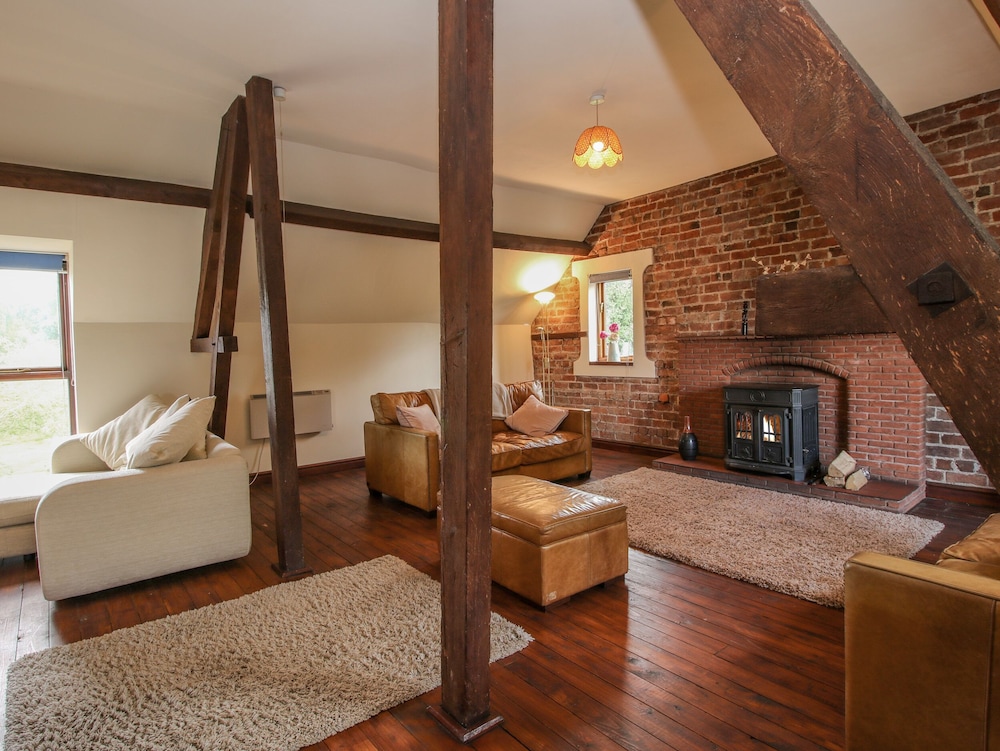 Owlbury Hall Barn