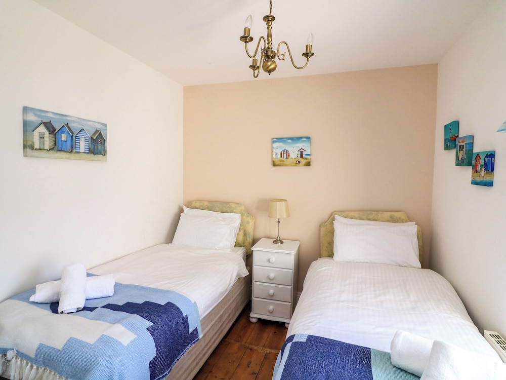 Marine Cottage