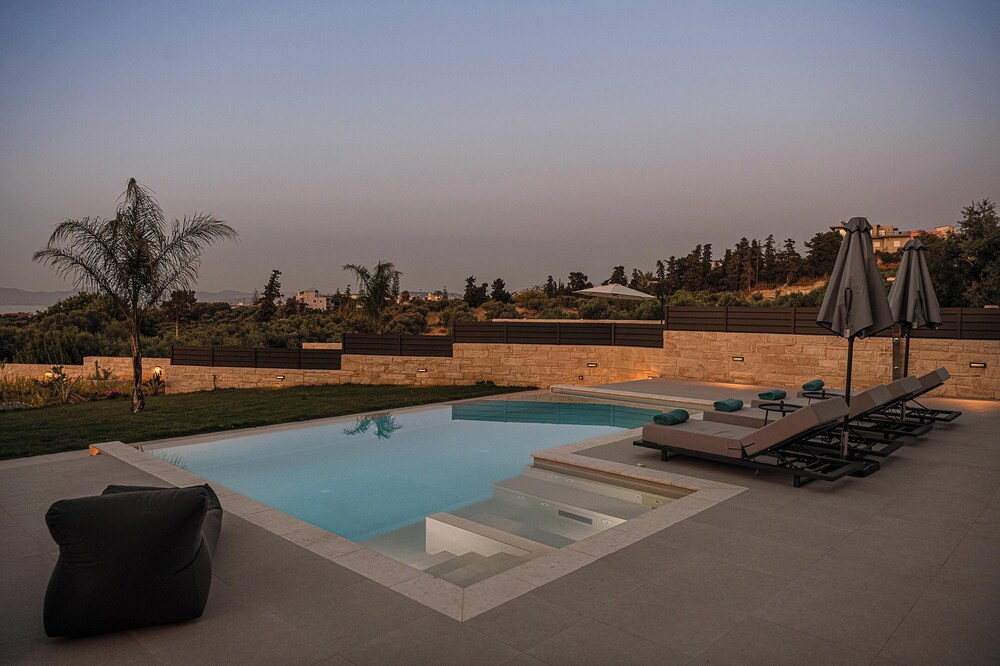Kymélia Luxury Residences With Sea View