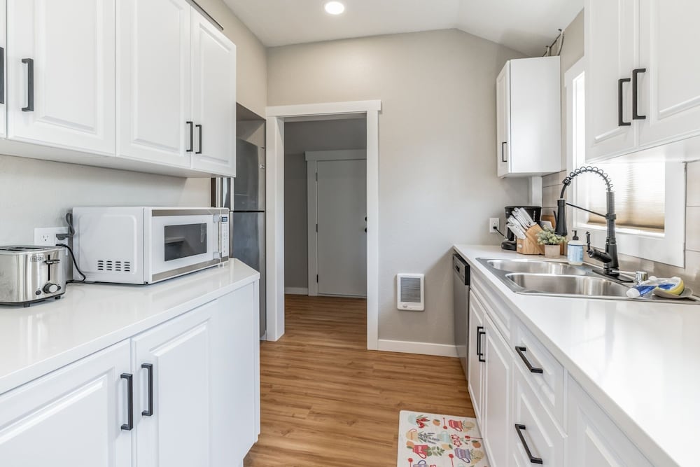 Pendleton Vacations - Next Door To Roundup  Town! 3 Bedroom Residence by RedAwning - Property Image 34