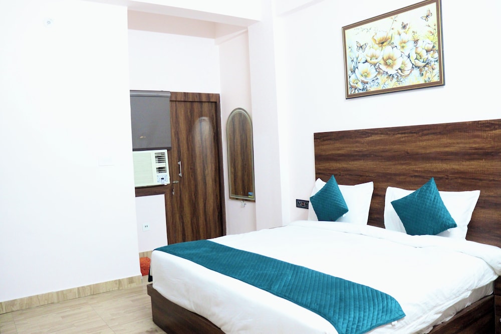 Abharam Retreats
