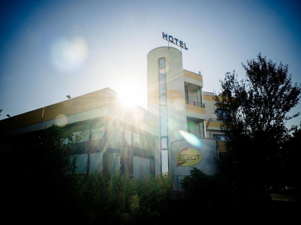 Hotel Select Wellness & Spa