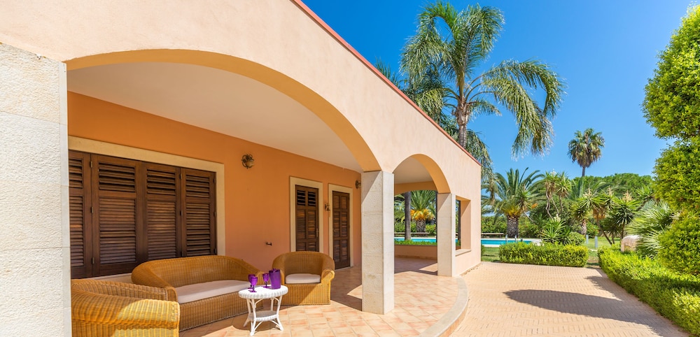 Villa Arenella photo 1