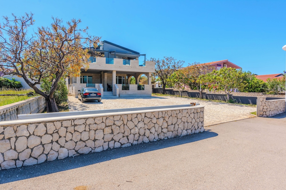 Apartments Mavracic