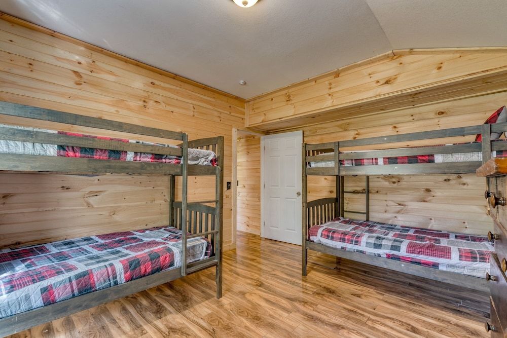 The Rustic Cottage by Avantstay Hot Tub Fire Pit Pool Table 5mins to Town
