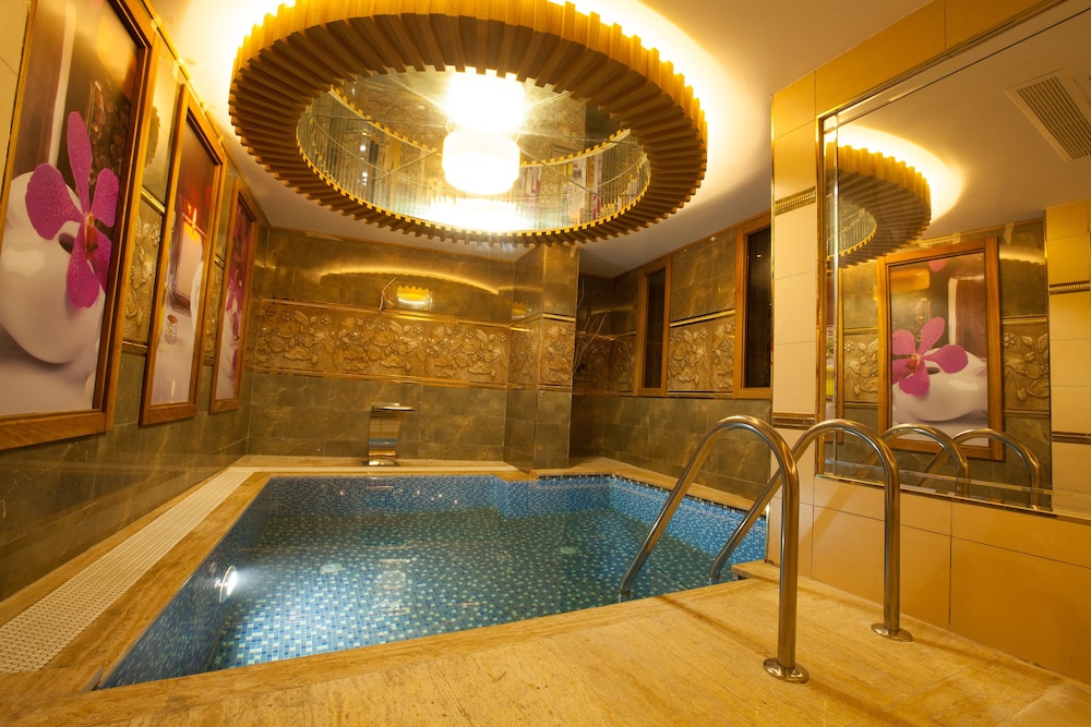 Beethoven Otel - Image 19