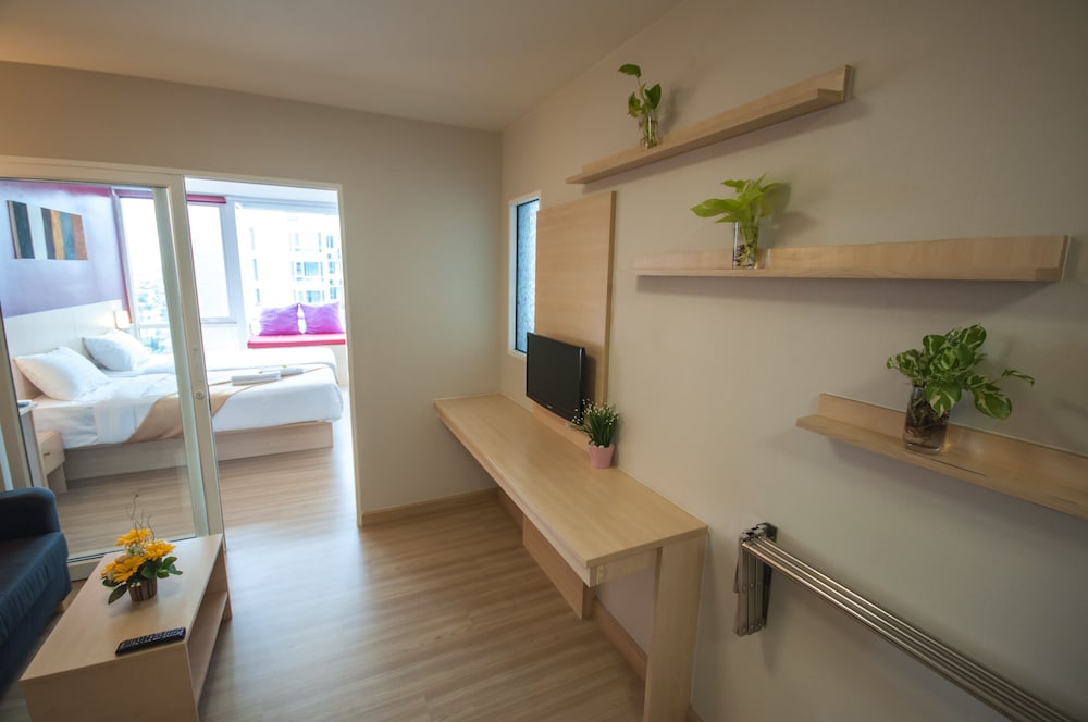 Implace Impact at Msociety Condo