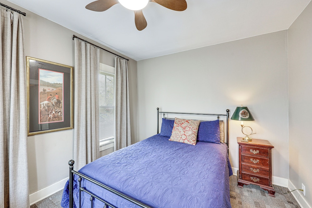 1 Mi to Dtwn! Convenient Texarkana Condo