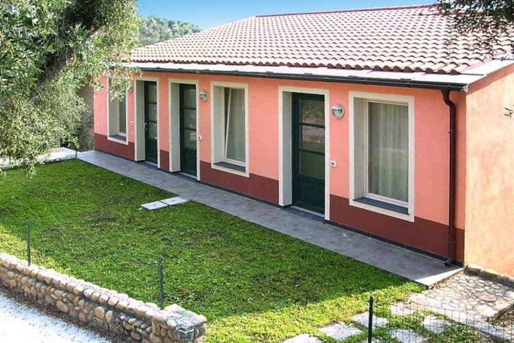 Apartment Borgo Verde in Imperia view 4