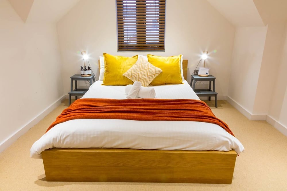The Old Stable, Lower Parkstone, Poole view 3