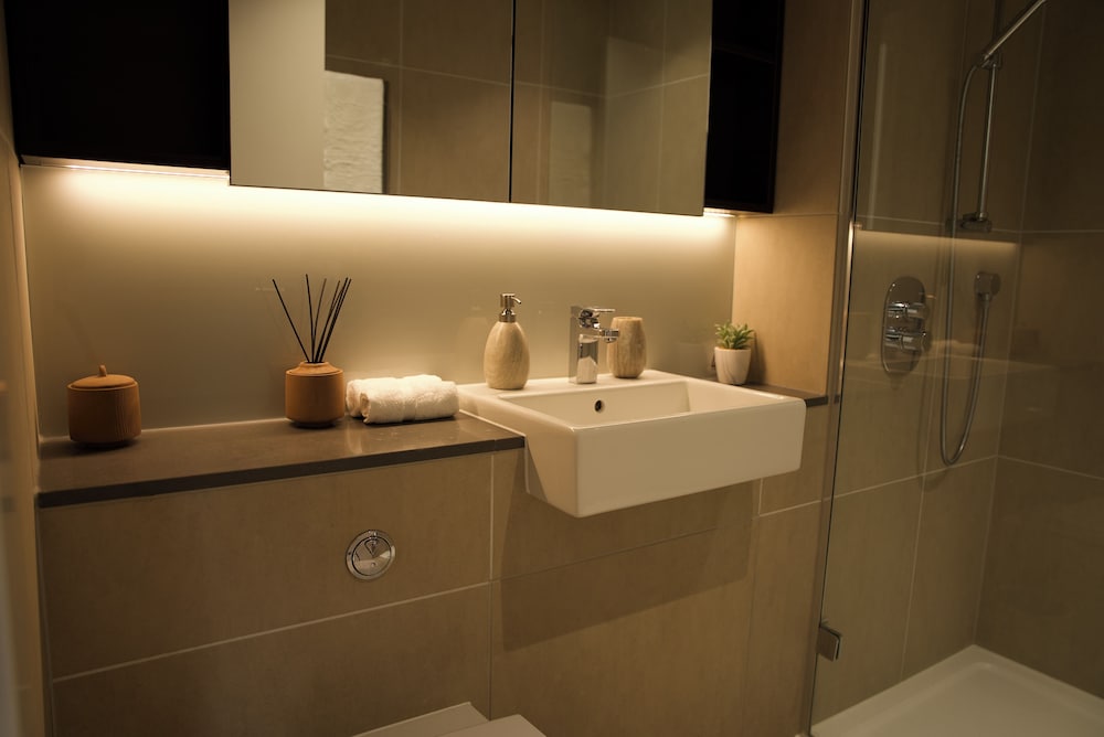 1 Bed Urban Escape in Battersea