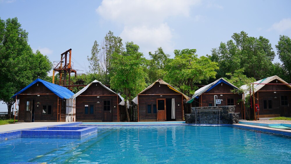 Mahi Resort
