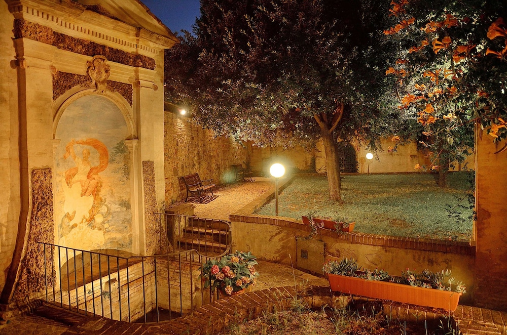 Ostello Palazzo Pierantoni