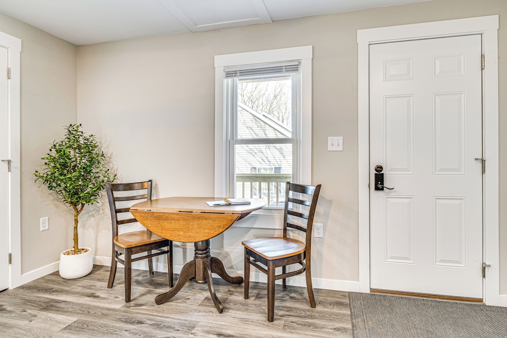 15 Mi to Summit Lake State Park: Updated Apt!