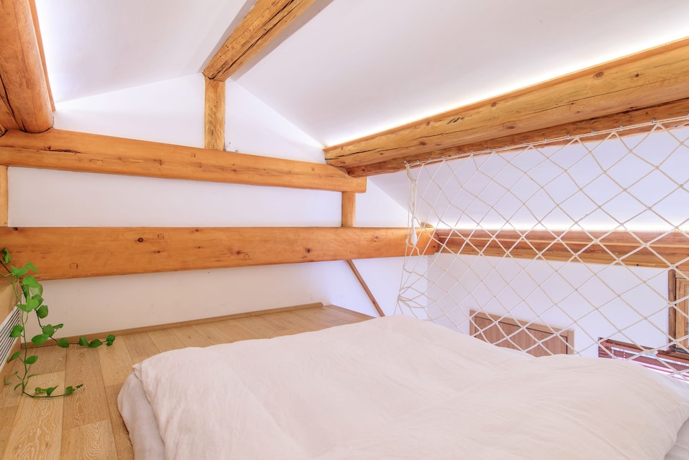 ISVARA Culture Homestay Li Mu Space