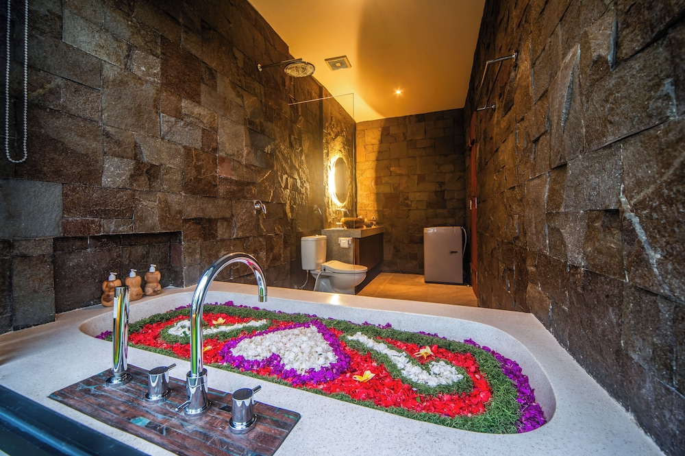 3Bedroom-703-Private Pool Villa Sanur