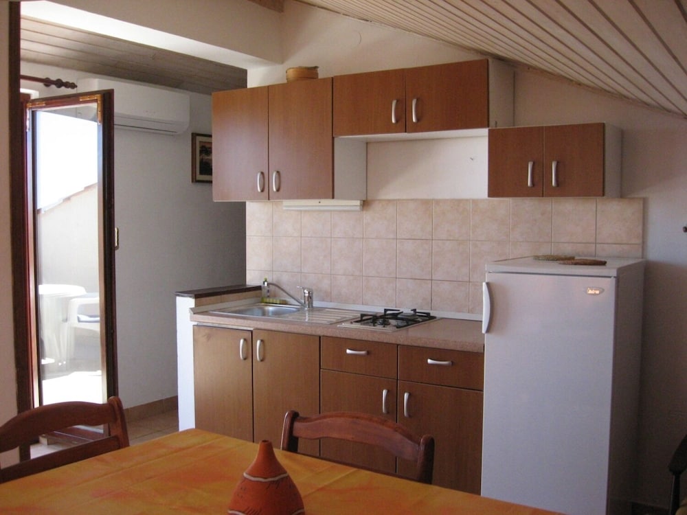 Nives - Great Location - A1