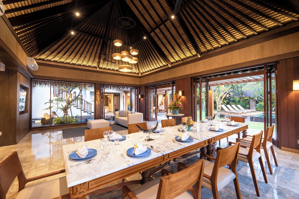 Villa Bangkuang by Nakula
