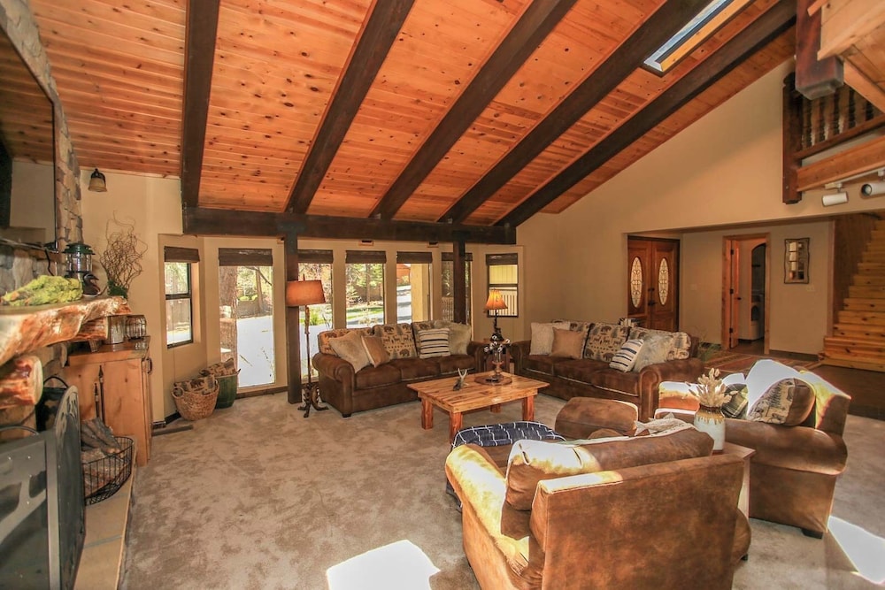 Summit Lodge 1&2