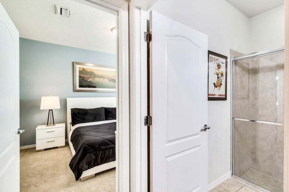 Beautiful Tranquil Relaxing Home With Private Pool 4 Bedroom Townhouse