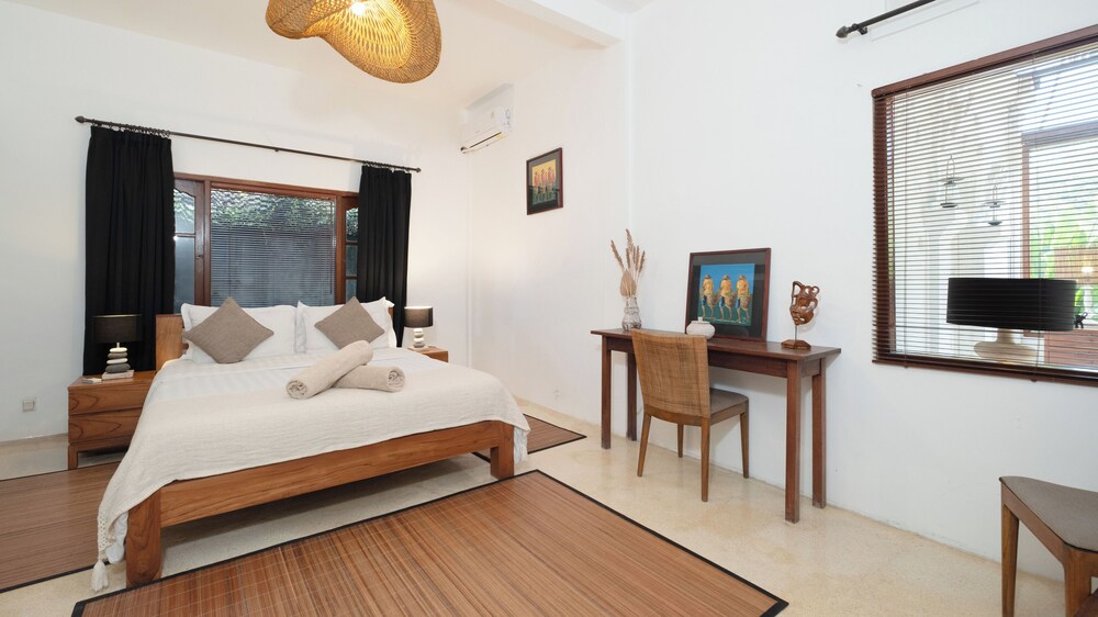 Villa Mogi by Villa Finder