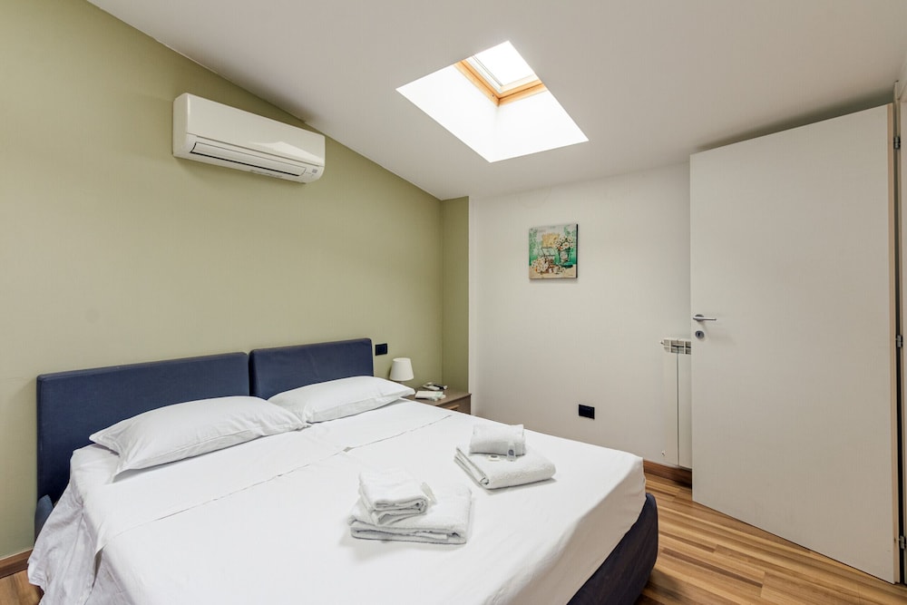 Rentopolis Apartments - Palazzo Candiani