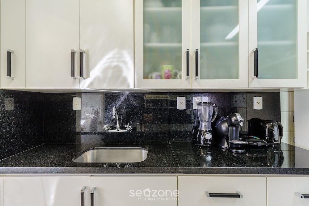 3 Bedroom Apartment With Mountain View Rlu0302