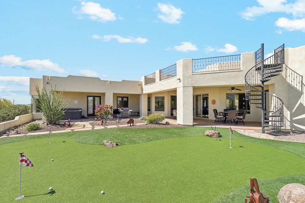 East Mesa Desert and Mountain Views: 5br, Pool view 5