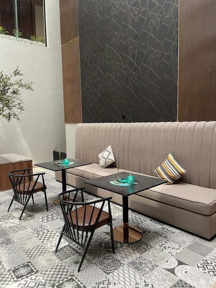 VOYAGE RESIDENCE