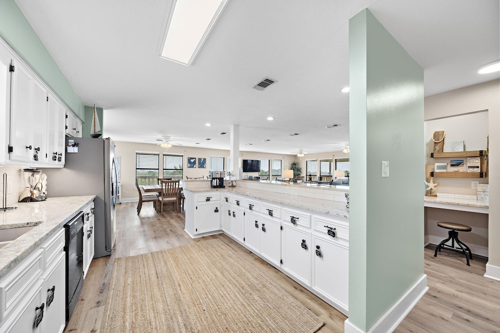 Bay Vista by Ryson Vacation Rentals