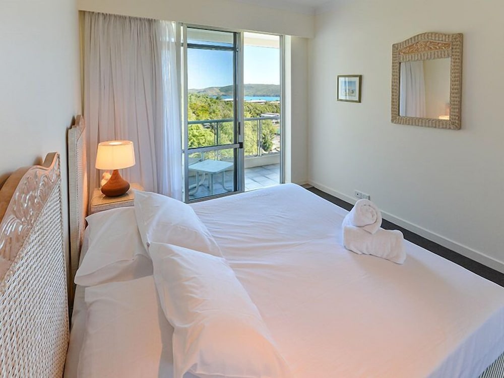 Yacht Harbour Tower 5 view 5