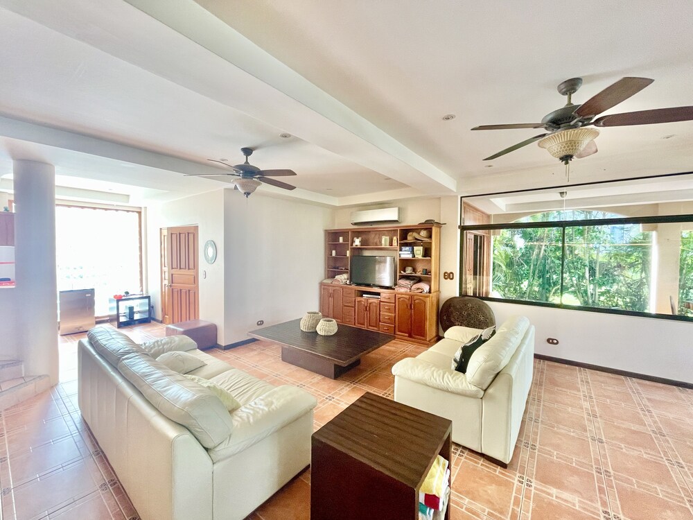 Mountain & Ocean View Retreat - Hermosa Palms 34