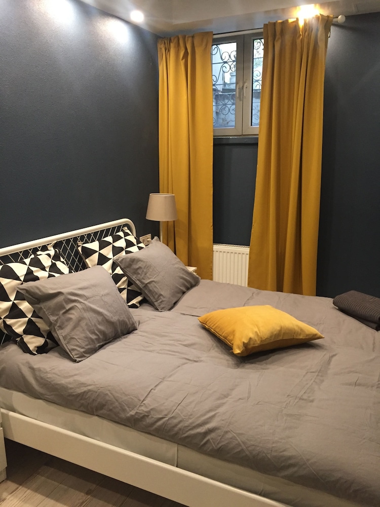 Sleep In BnB