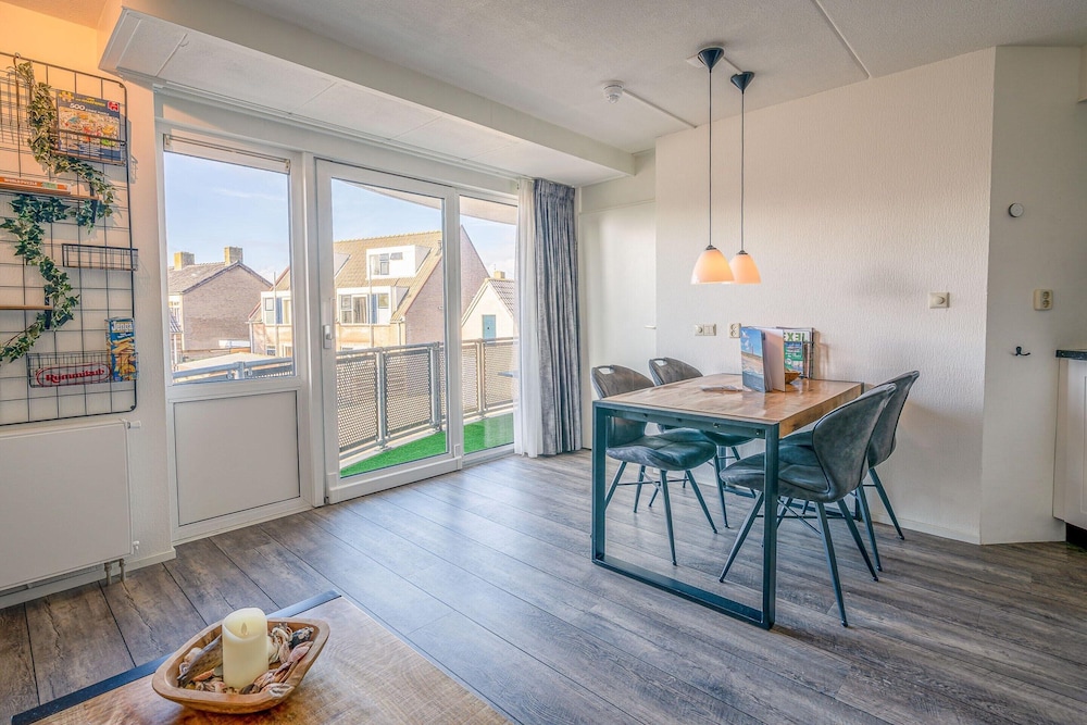Nice Apartment Near the Center of De Koog