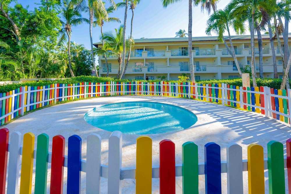 Coral Costa Caribe Beach Resort - All Inclusive - Property Image 49