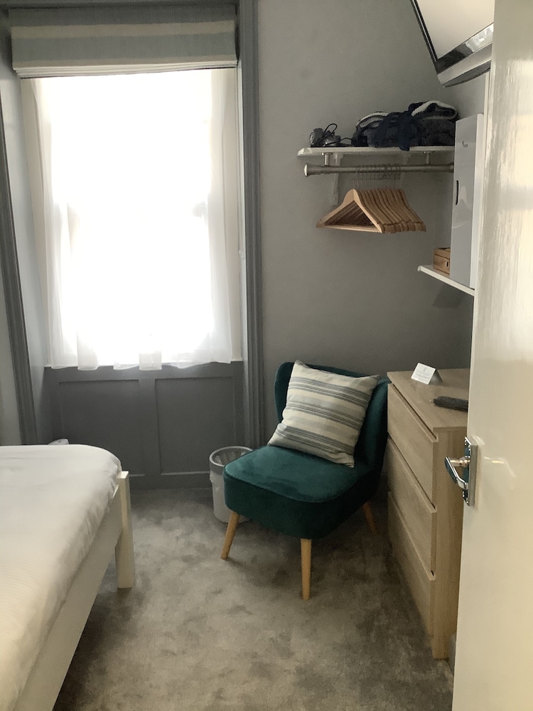 Photo 12