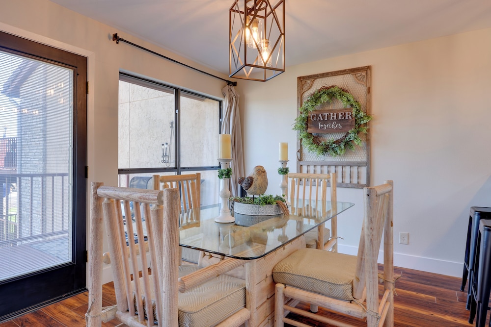 Canyon Lake Vacation Rental w/ Lake Views view 5