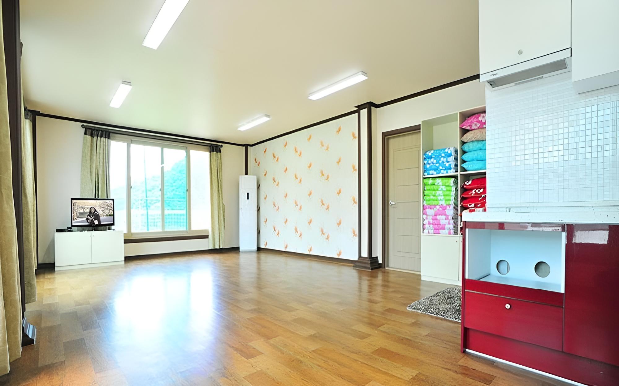 Gapyeong Jandigujang Pension