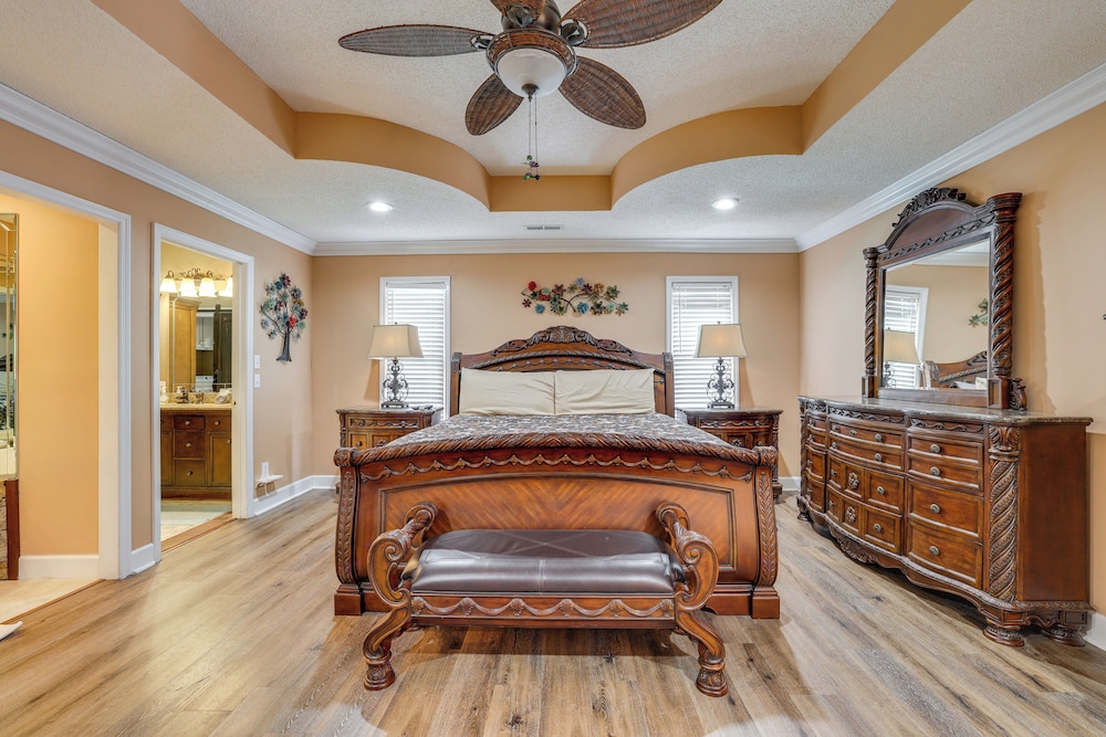 Fire Pit + Game Room: Lakefront Escape in Trenton!