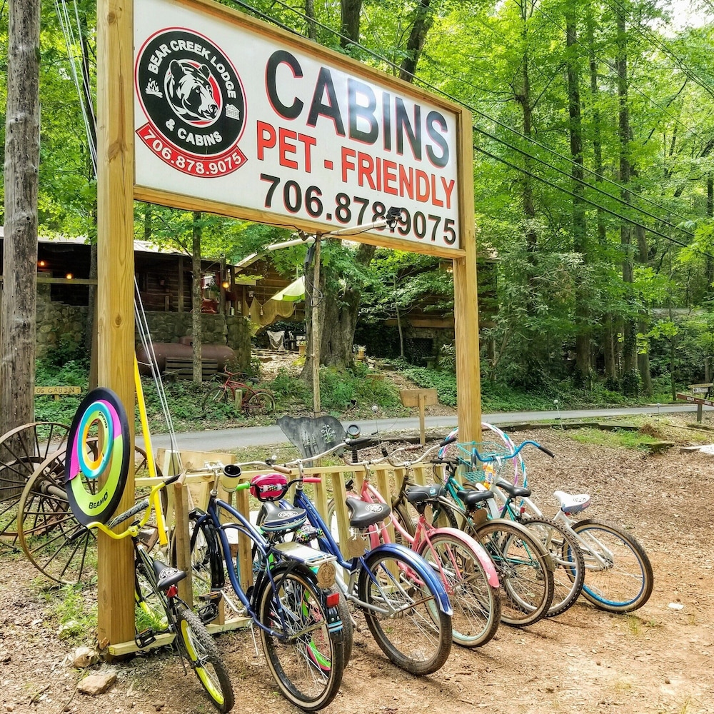 Bear Creek Lodge and Cabins in Helen Ga - Pet Friendly, River on Property, Walking Distance to downtown Helen