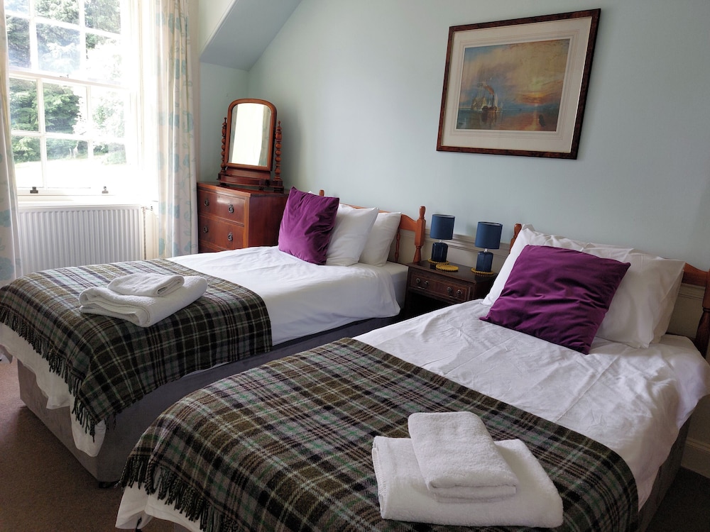 Upper West Wing Flat - Tarvit