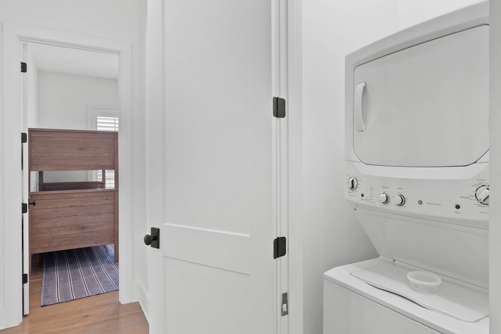 Grayt Digs by Avantstay Next to Beach Oceanview