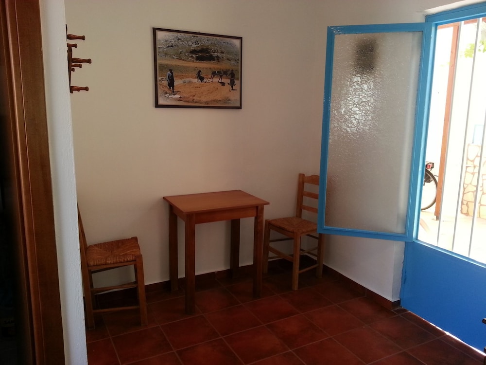 Photo 27