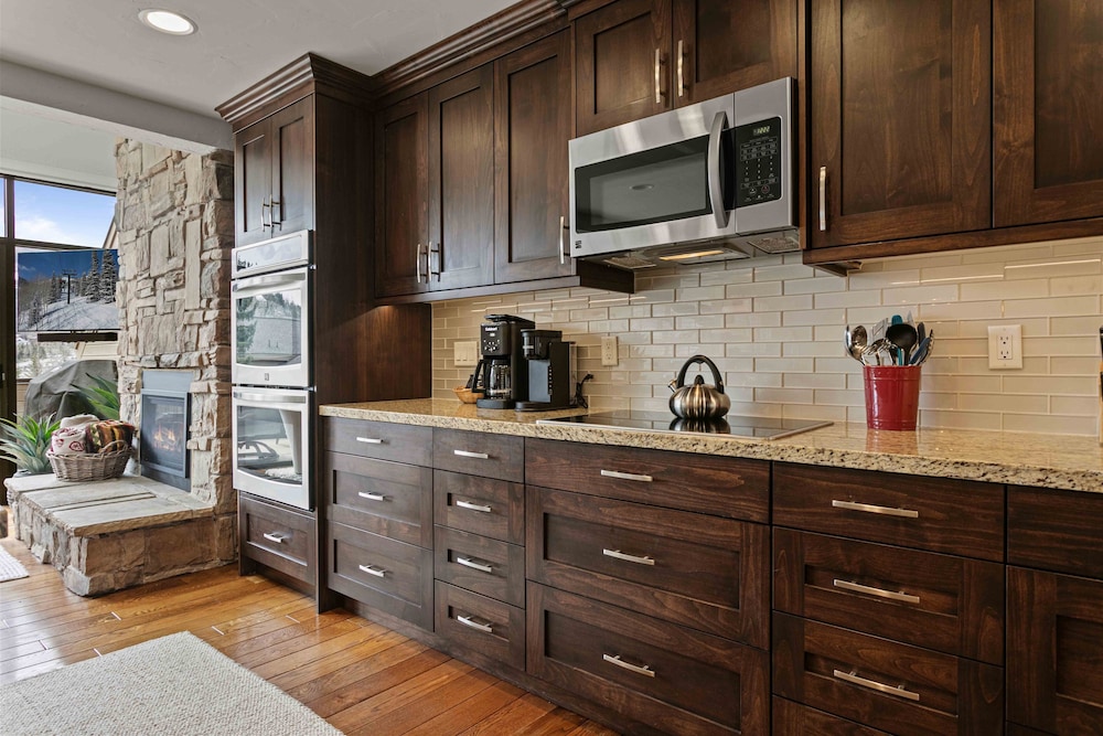 1733 - Daystar Three Bedroom with Spa 3 Condo