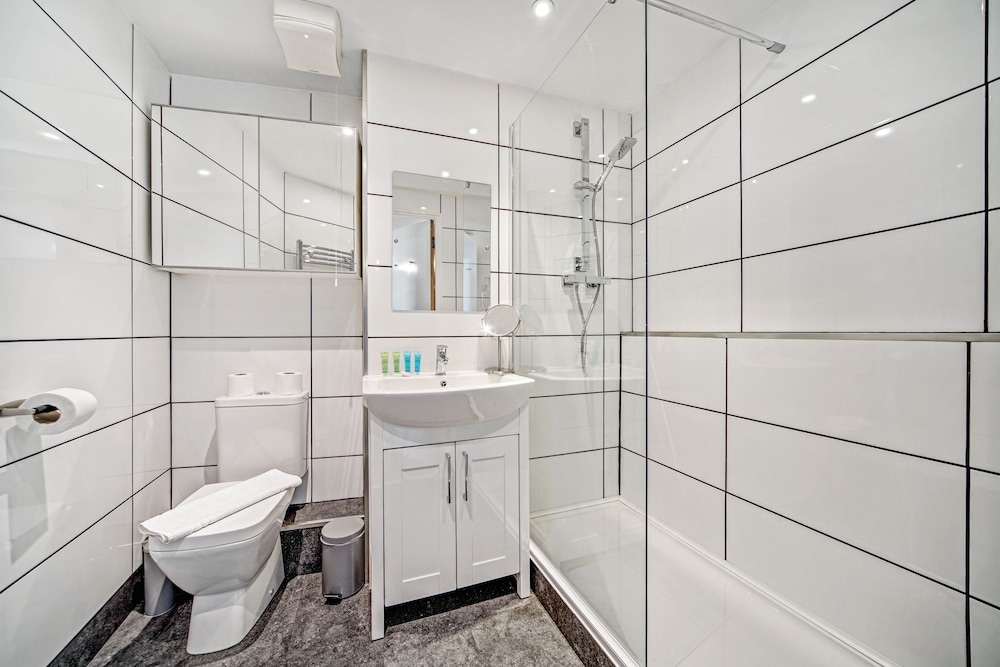 2 Bed Cozy Apartment near Regents Park with WiFi