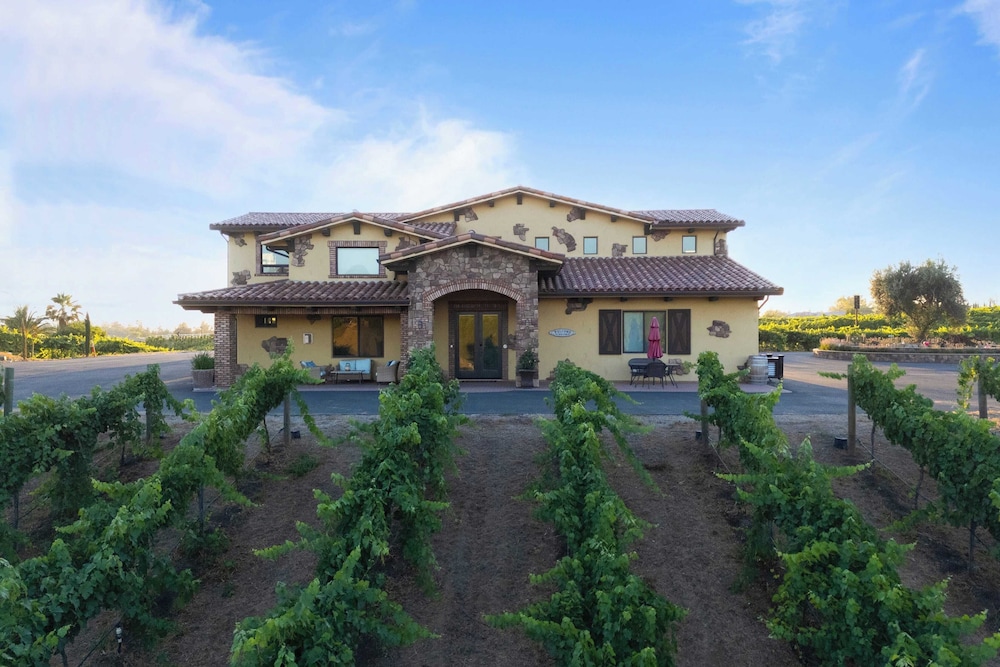 New-build Temecula Villa With King Suite, Fireplace & Vineyard Views The Villa by Avantstay