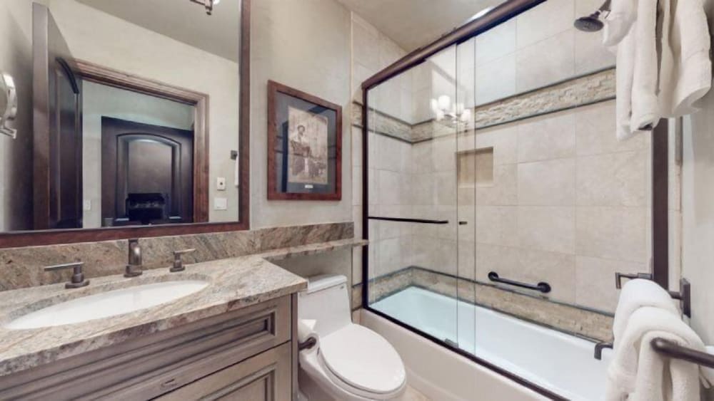 Snowmass_village_3bd_gen_c