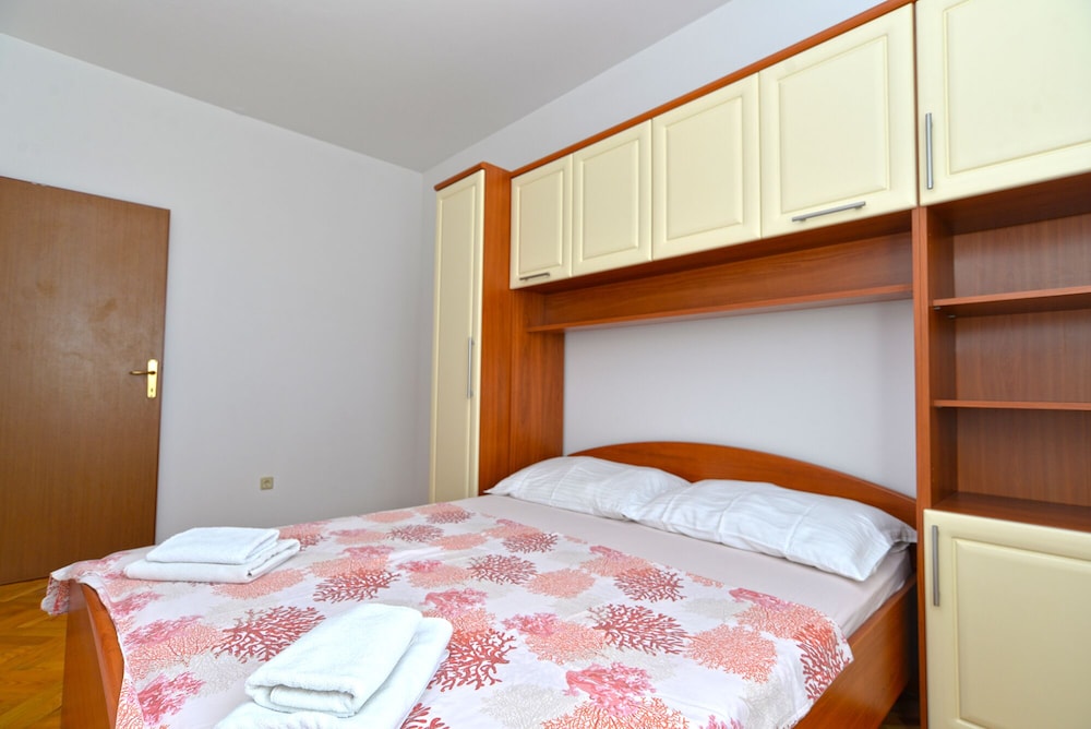 Apartments 2224