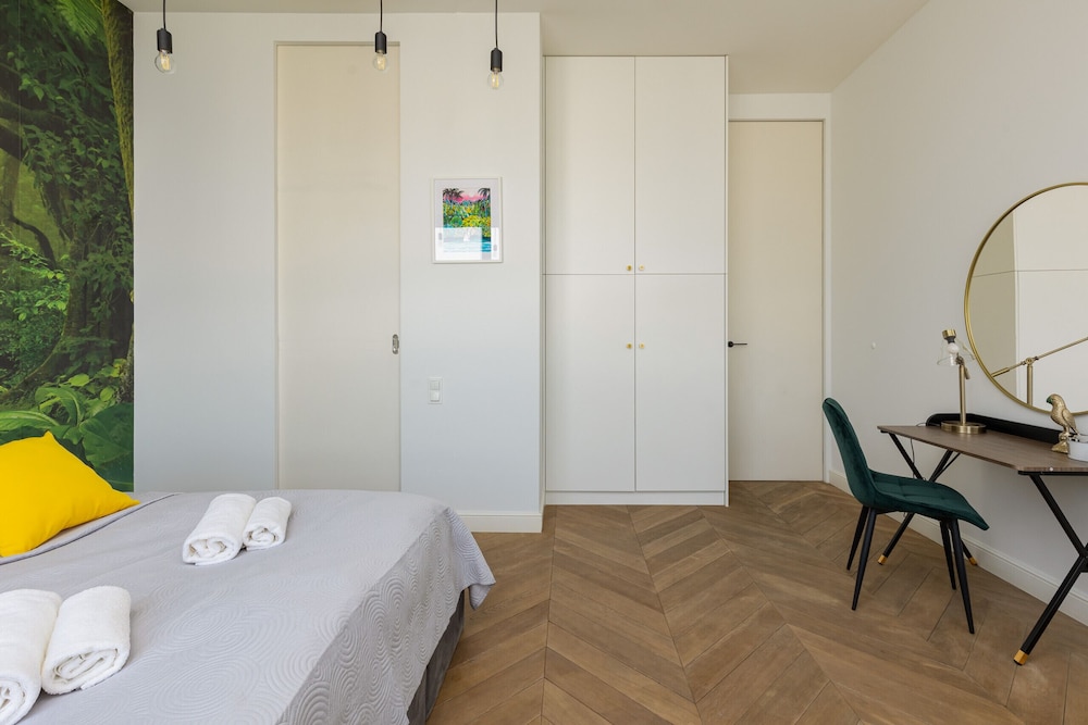 Magnificent Sarmacka by Renters Prestige view 3