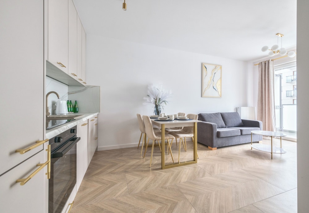 Horizon 34 by Grand Apartments